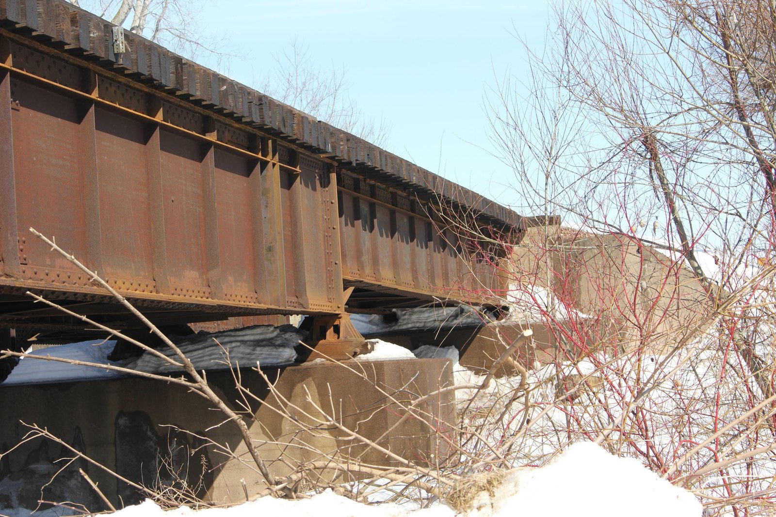 East span